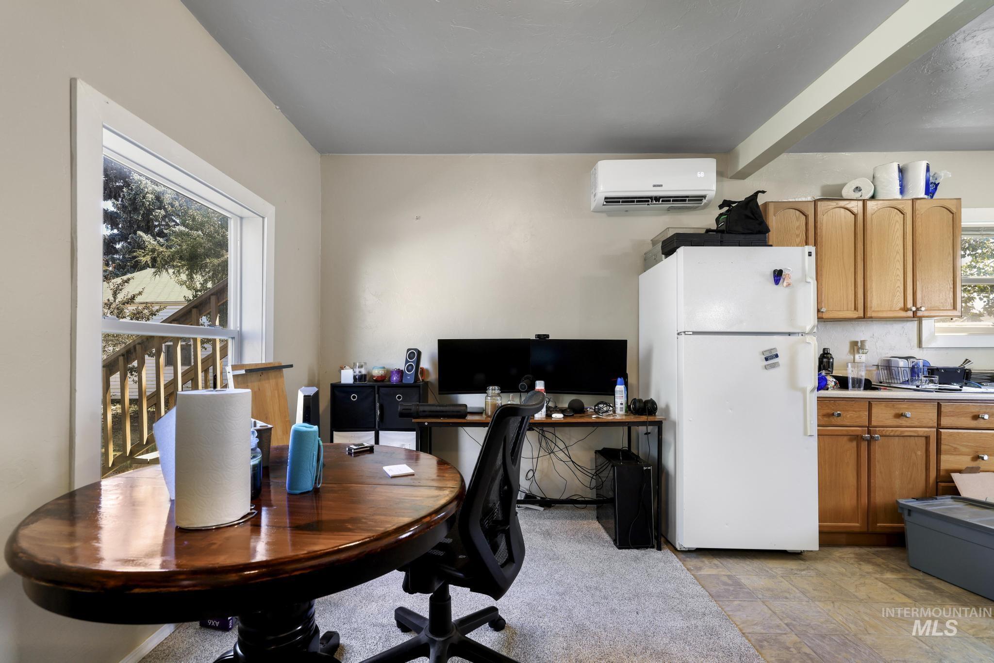 319/321 Idaho Street Property Photo 6