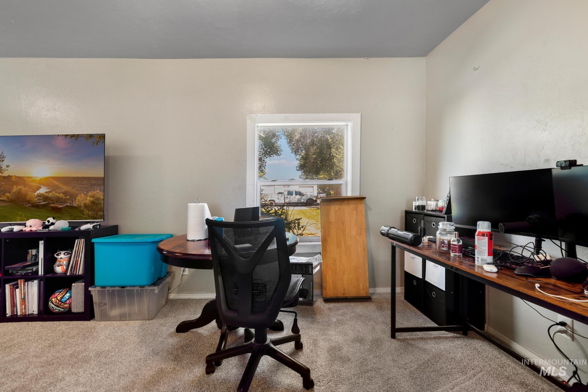 319/321 Idaho Street Property Photo 8