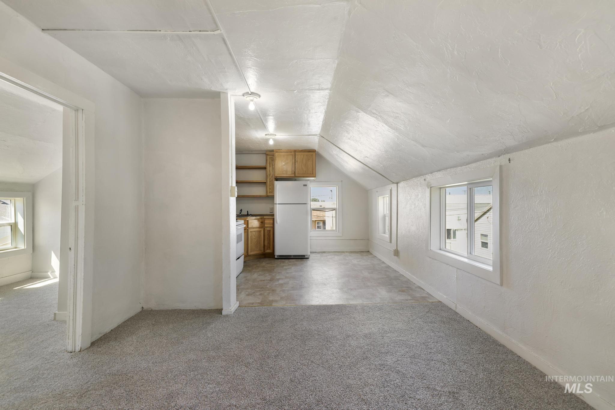 319/321 Idaho Street Property Photo 14
