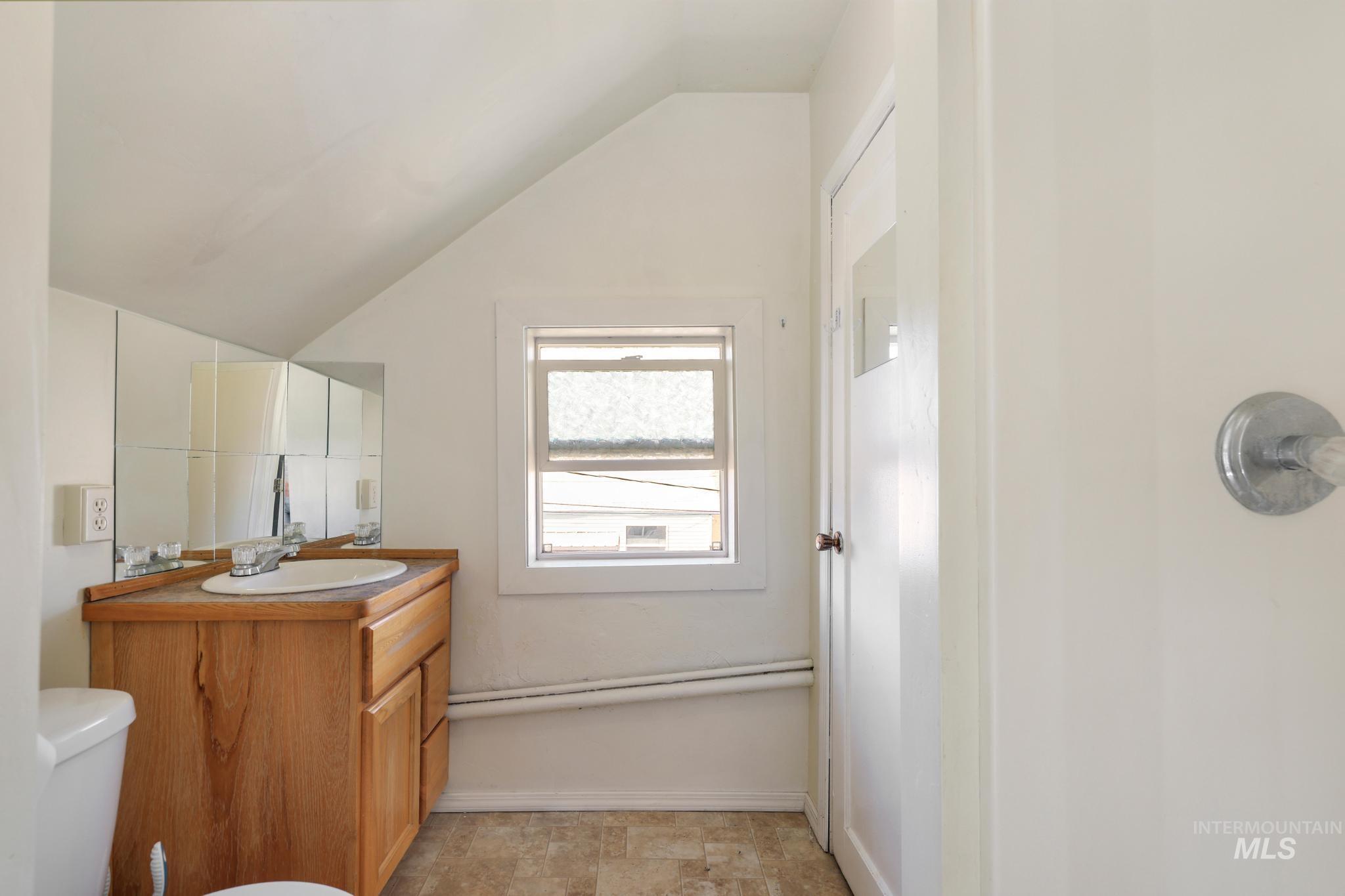 319/321 Idaho Street Property Photo 19