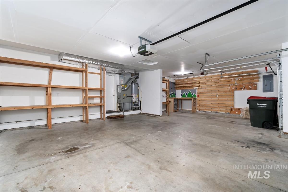 1344 N Crestmont Dr Property Photo 44