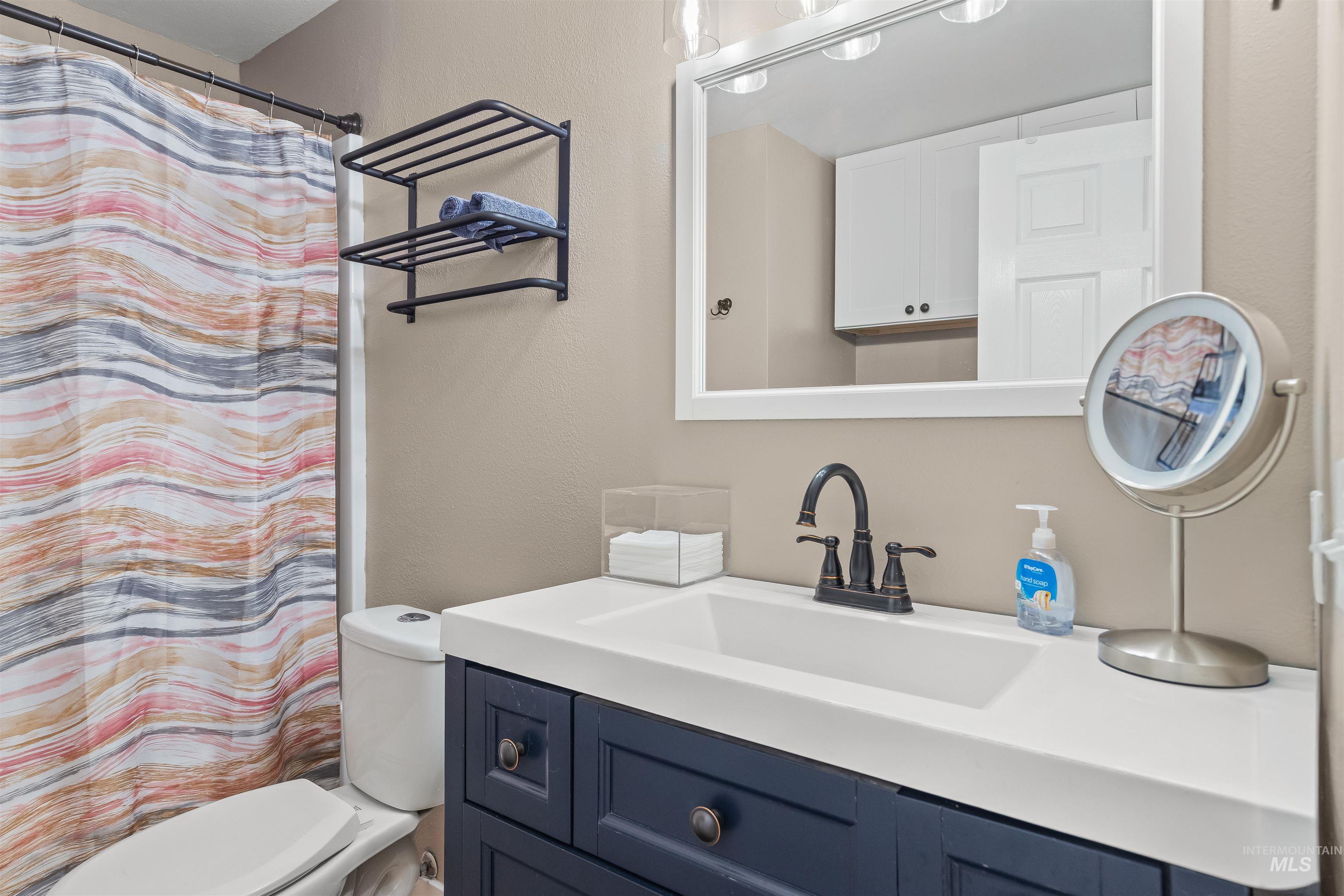 406 2nd Street Property Photo 9