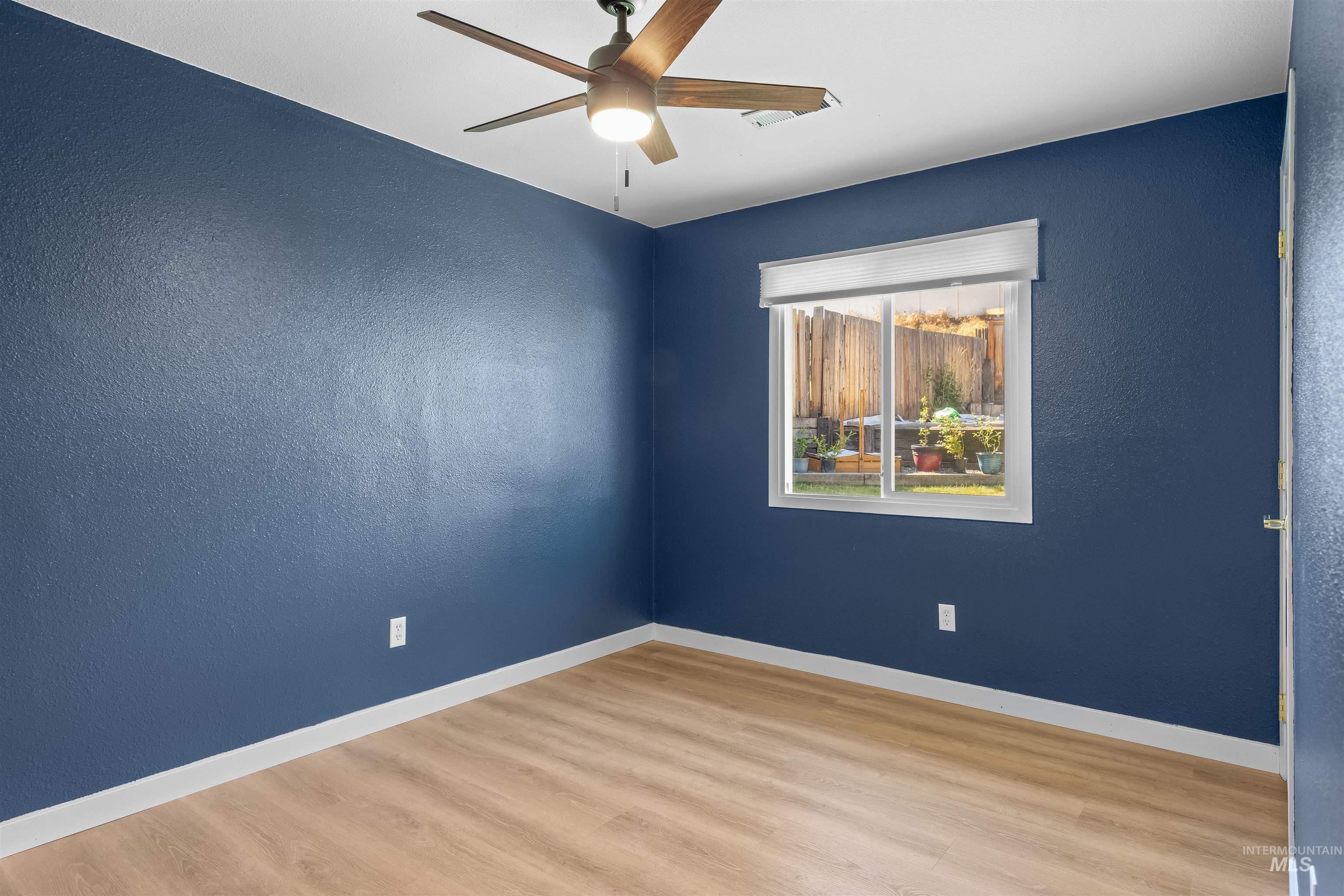 406 2nd Street Property Photo 12