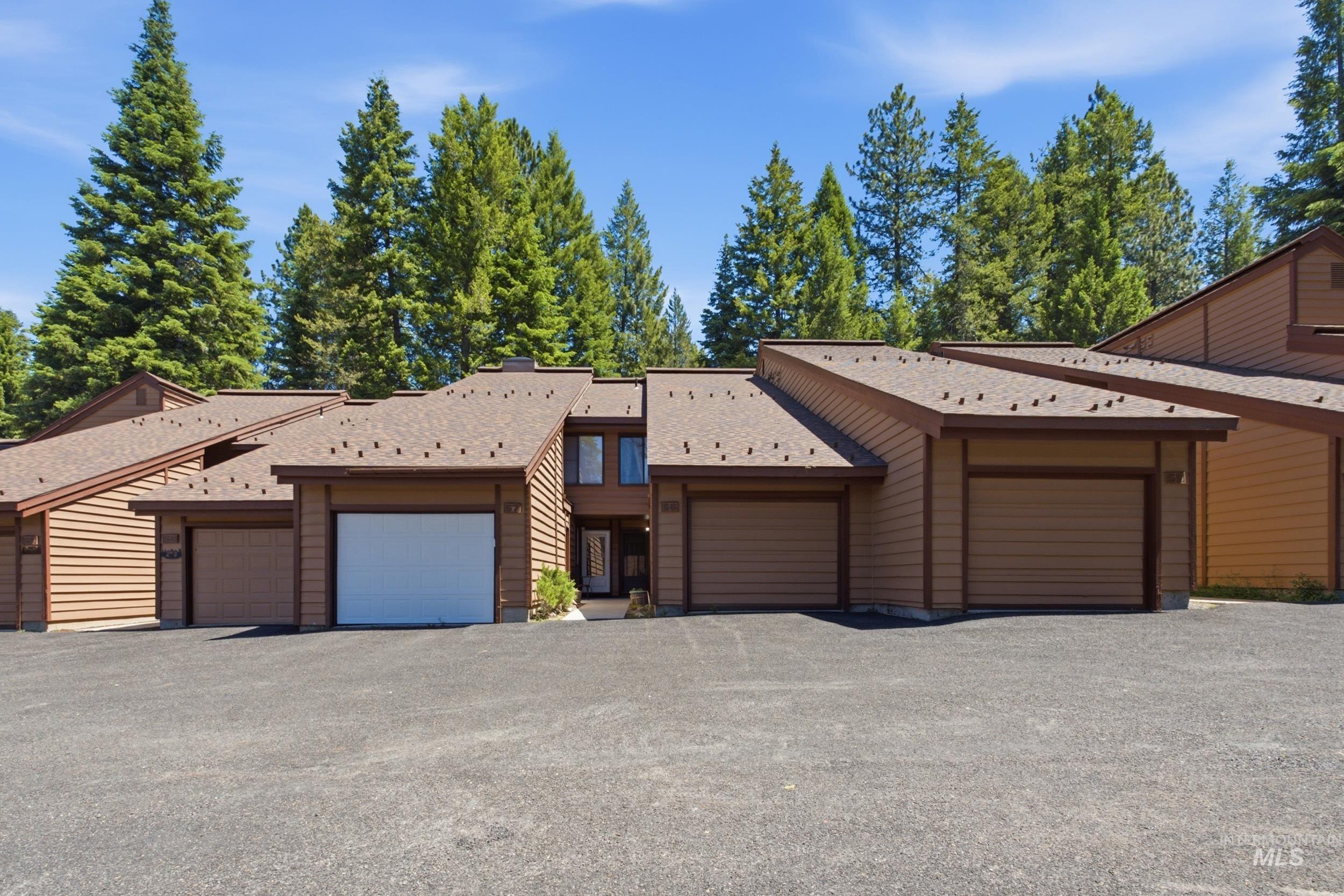 1607 Davis Ave #56