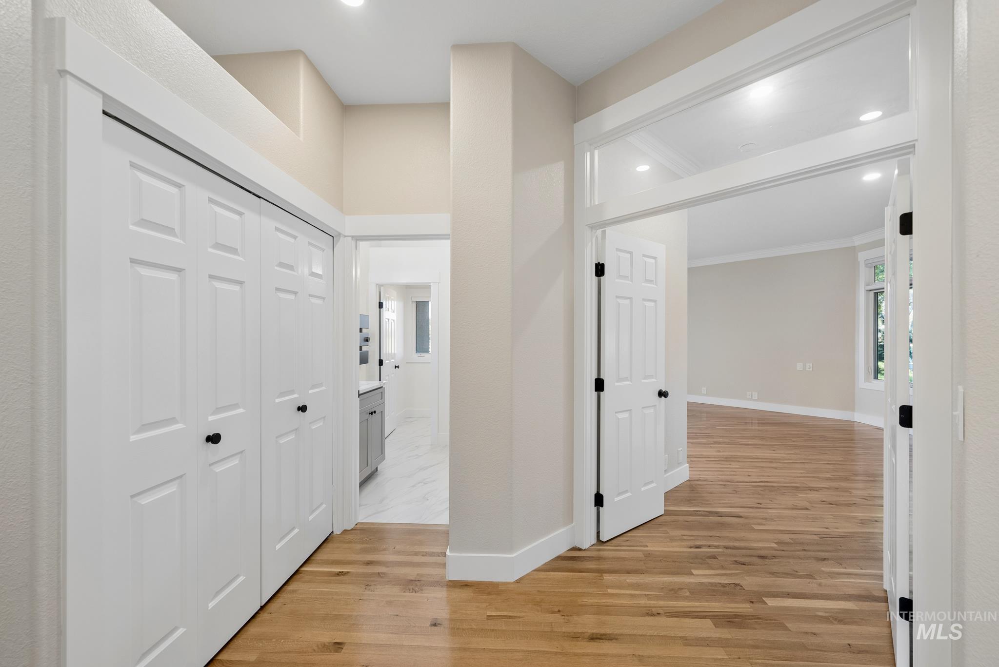 2050 S Artesian Rd Property Photo 22