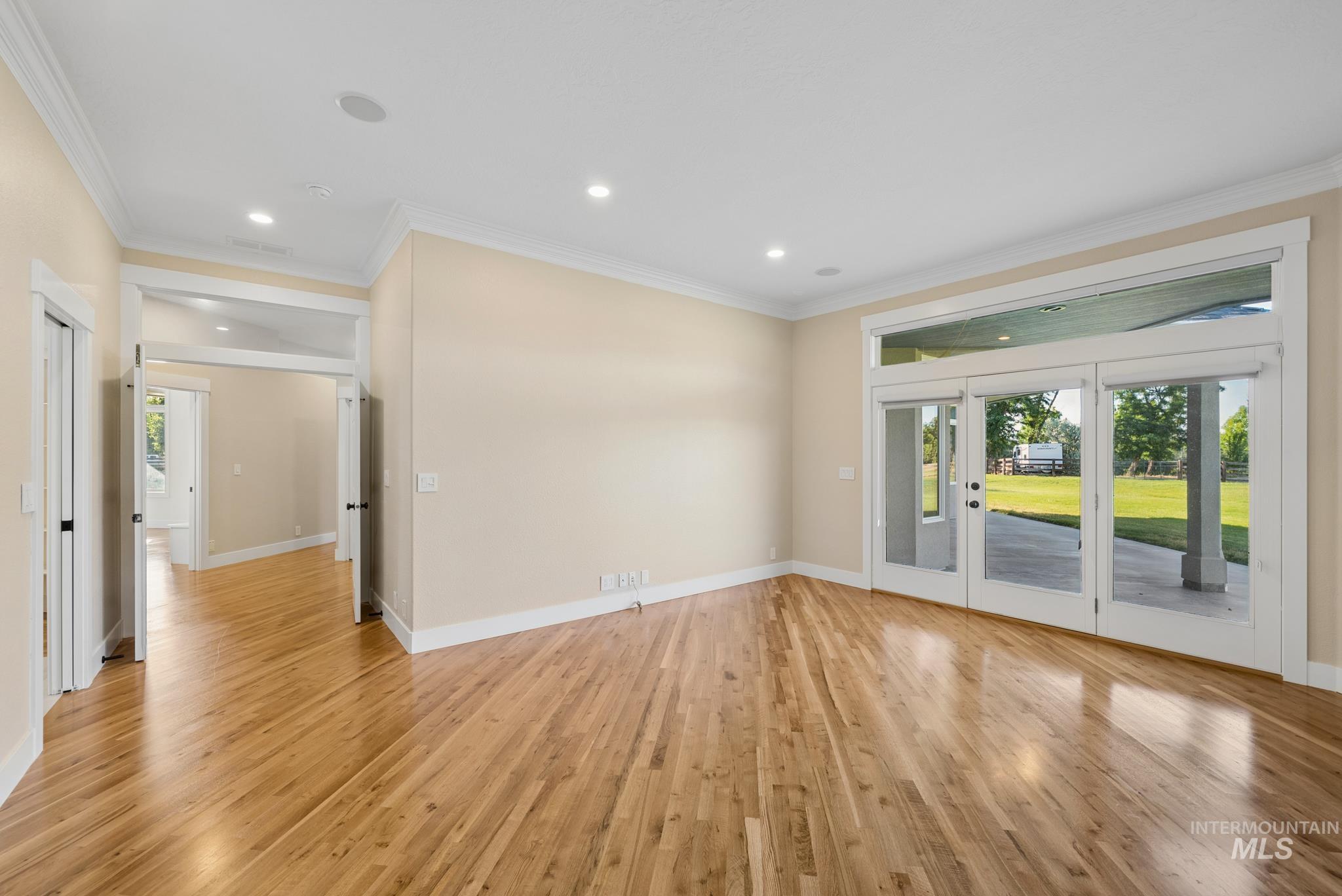 2050 S Artesian Rd Property Photo 24