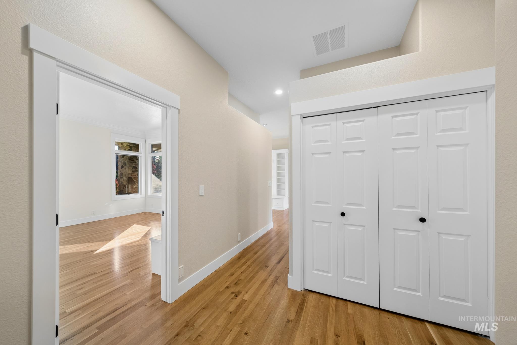 2050 S Artesian Rd Property Photo 35