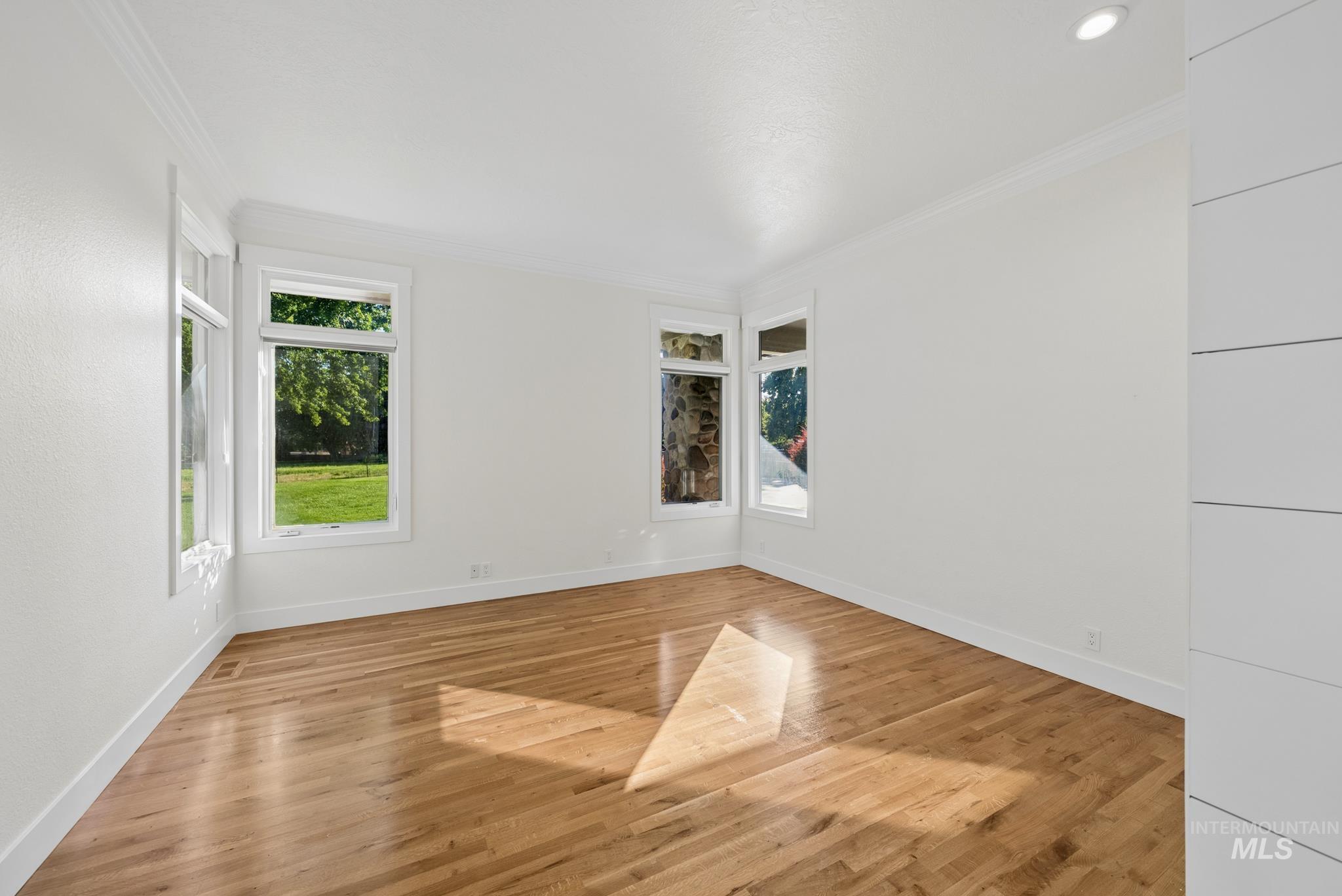2050 S Artesian Rd Property Photo 36