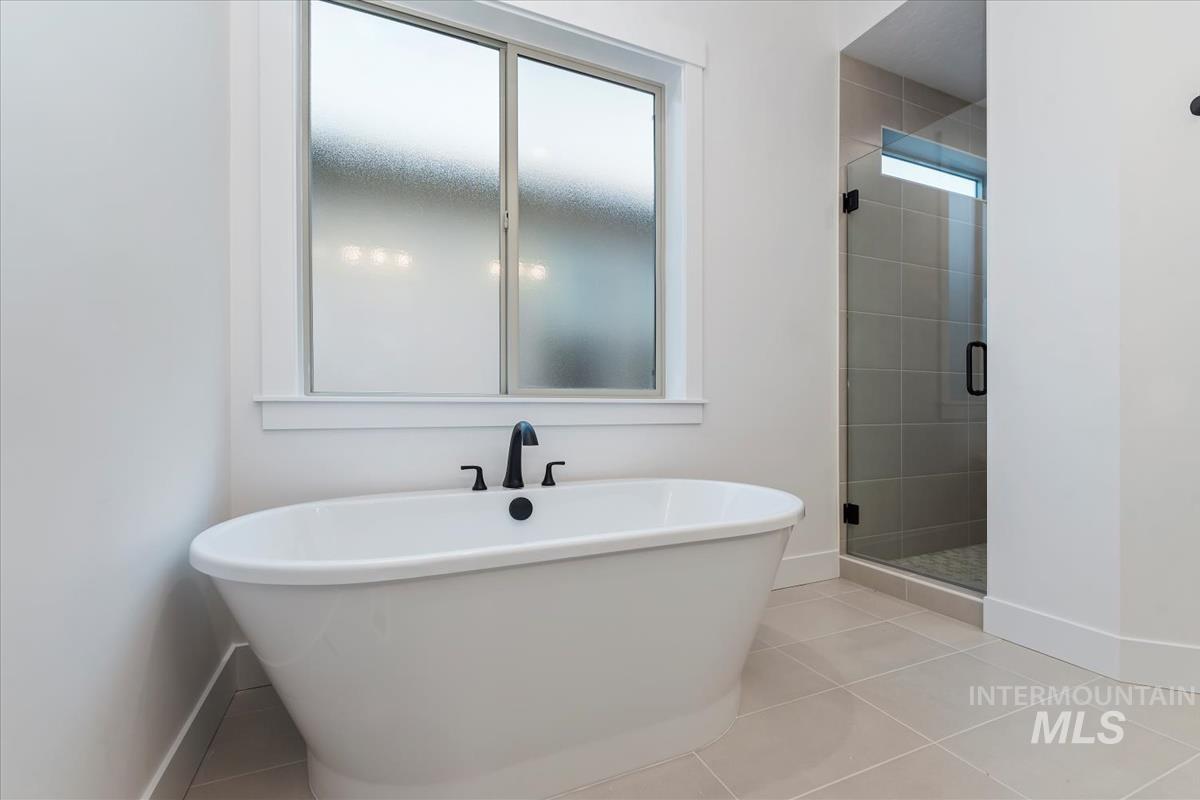 2138 N Ryde Ave. Property Photo 24