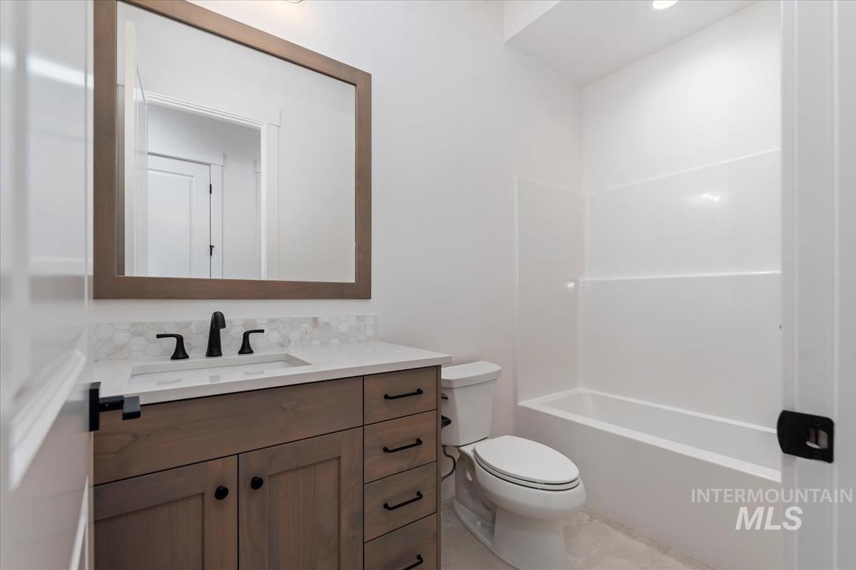 2138 N Ryde Ave. Property Photo 27
