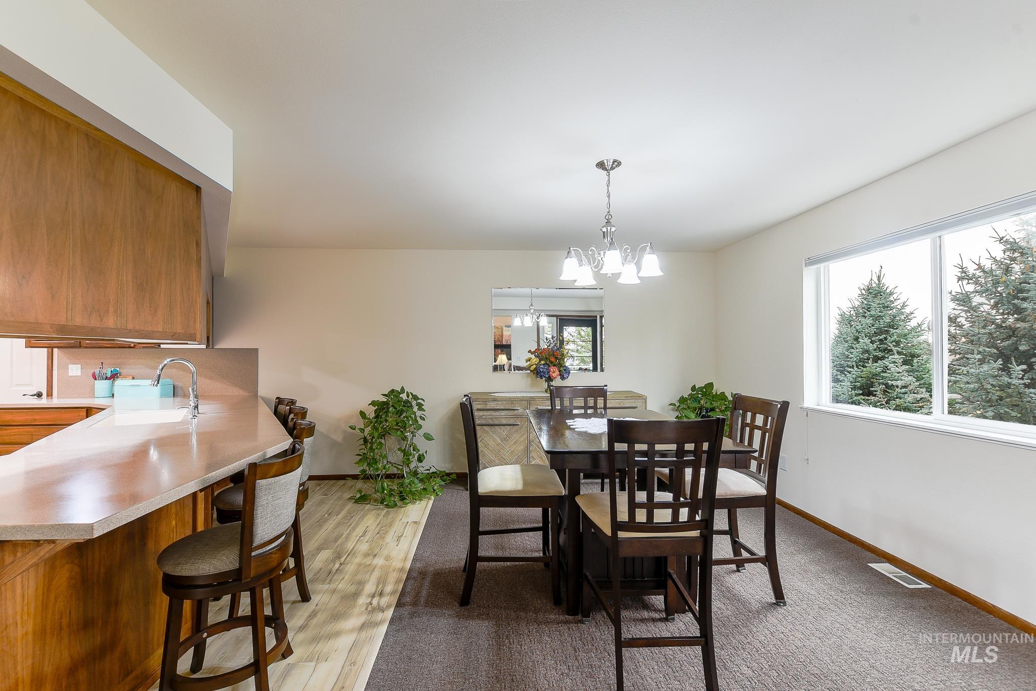 653 Indian Hills Drive Property Photo 14