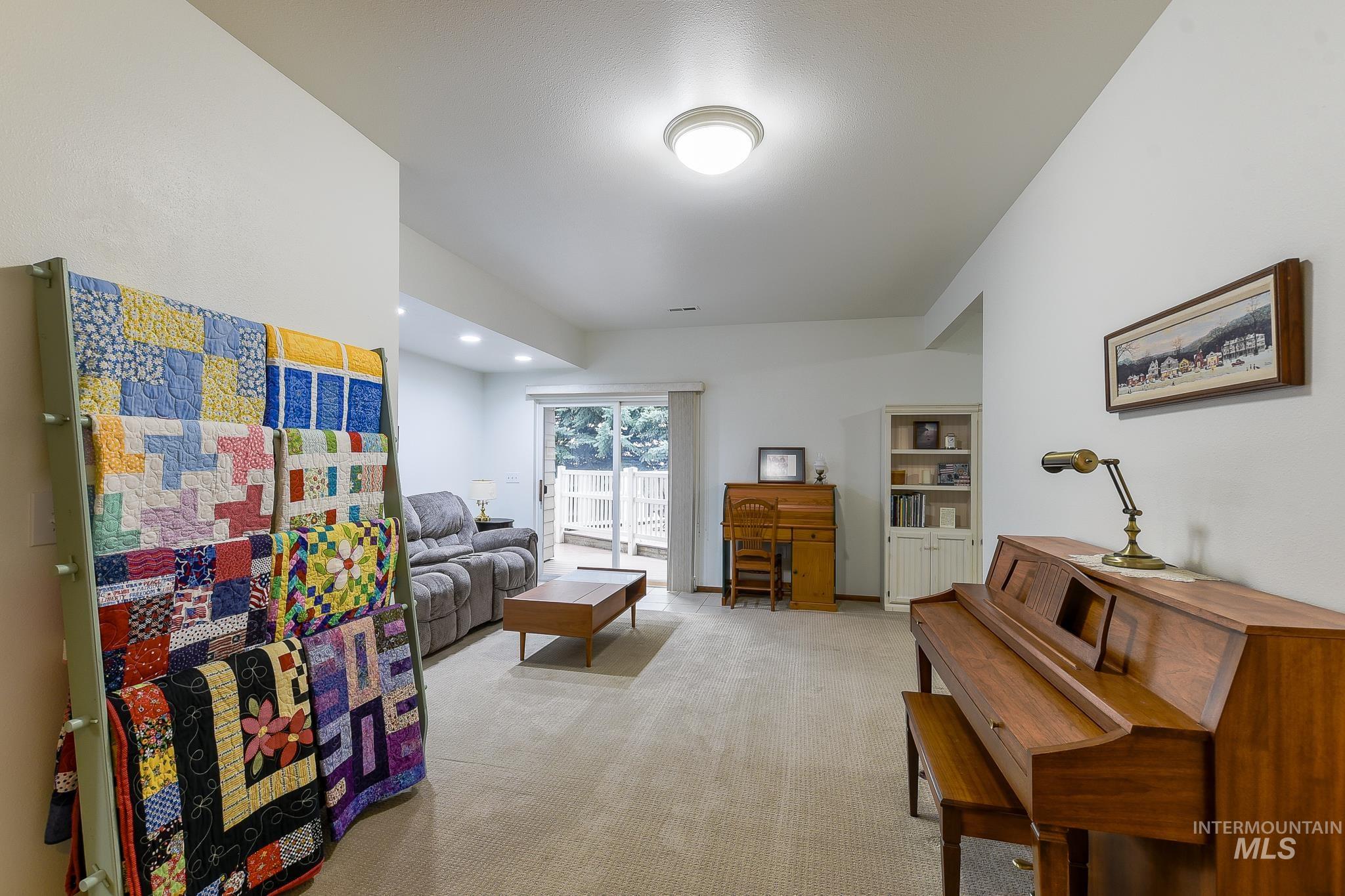 653 Indian Hills Drive Property Photo 32
