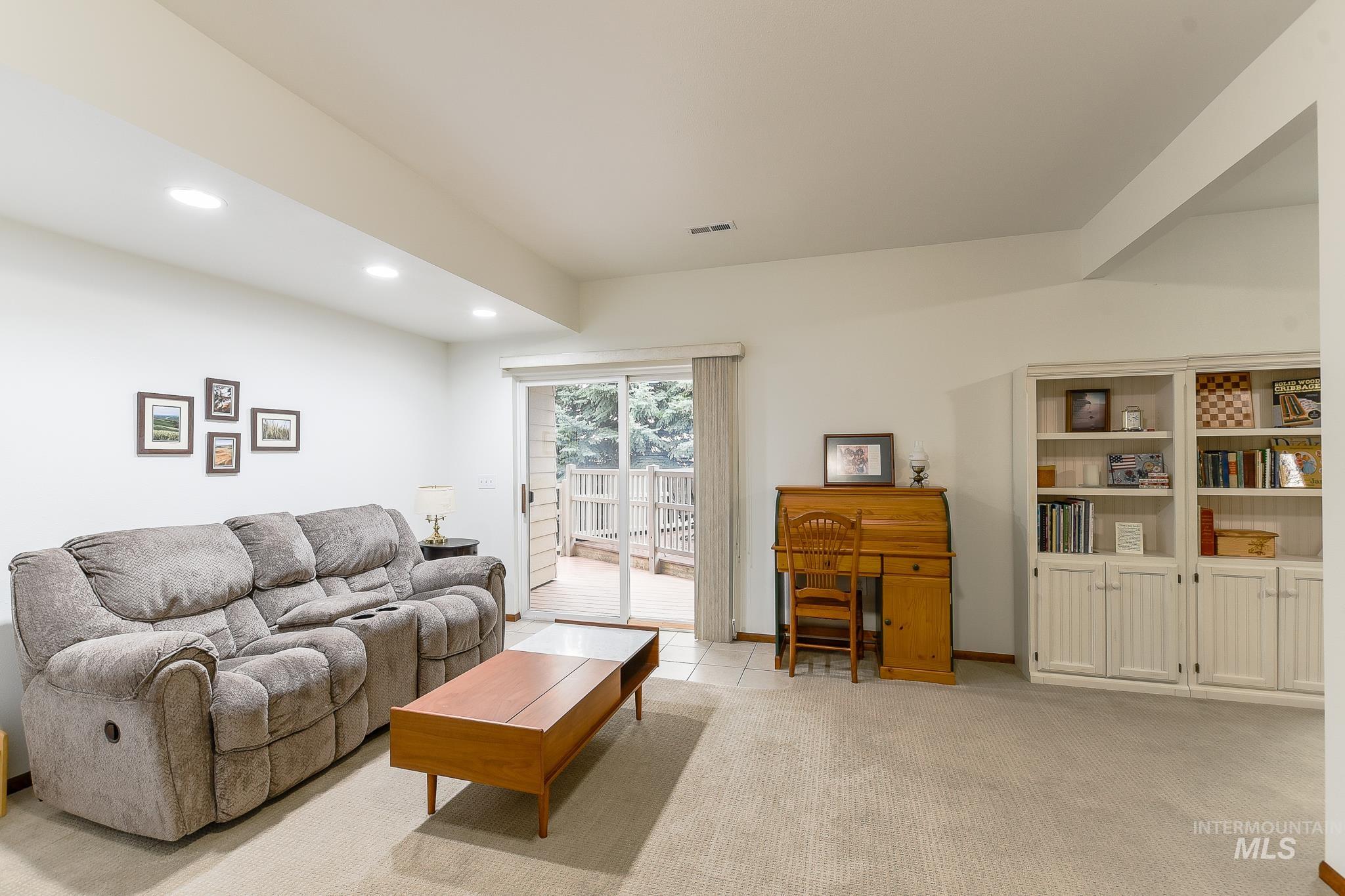 653 Indian Hills Drive Property Photo 42