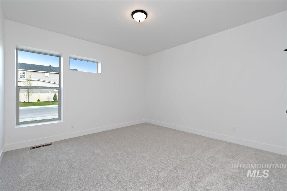 3411 Helios St. Property Photo 32