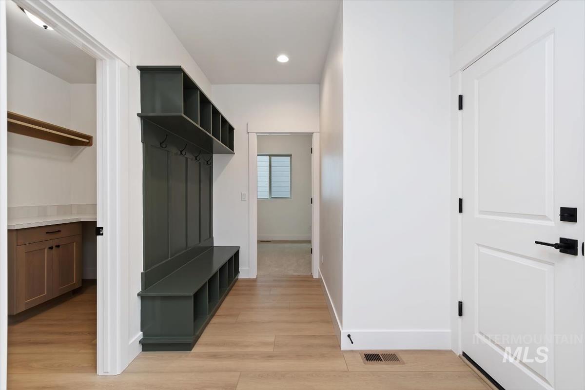 3411 Helios St. Property Photo 35