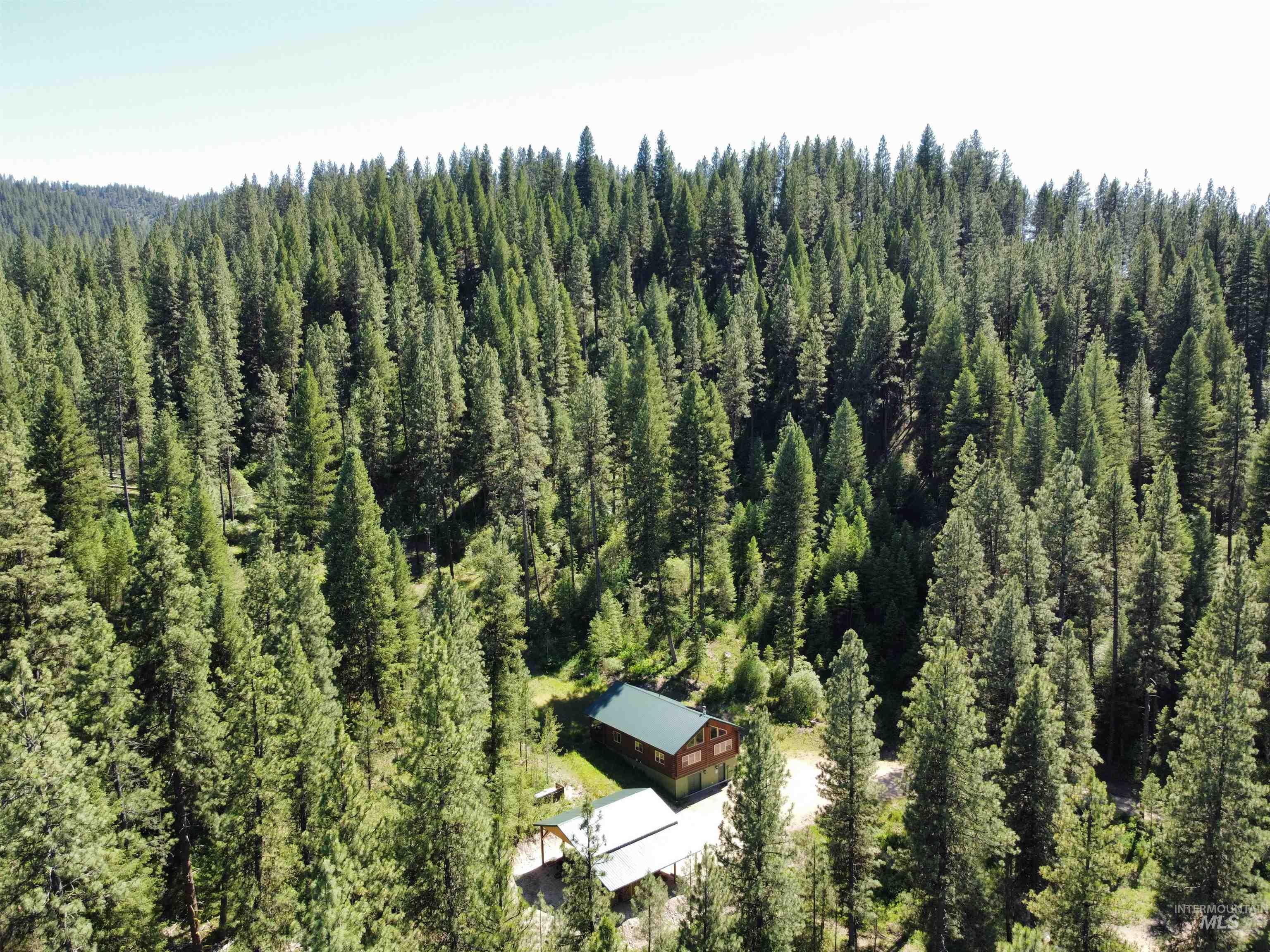 11 Riverstone Bend Property Photo 3