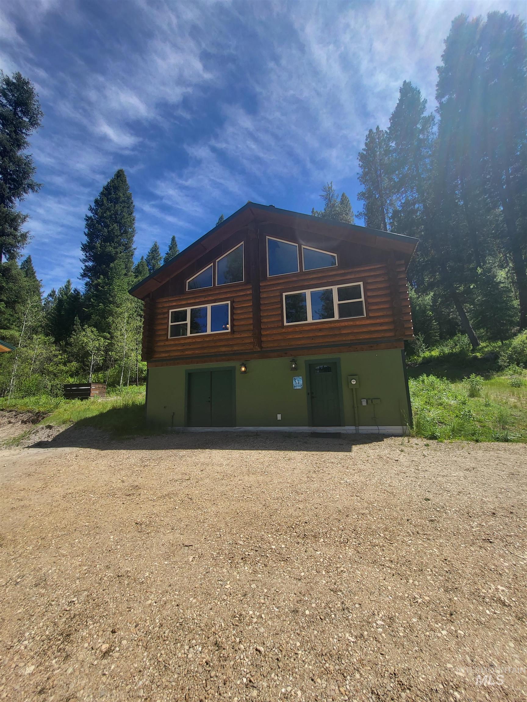 11 Riverstone Bend Property Photo 5