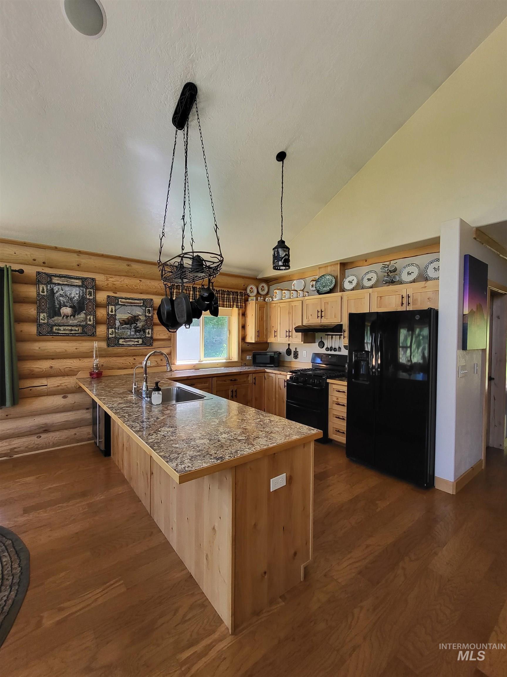 11 Riverstone Bend Property Photo 18