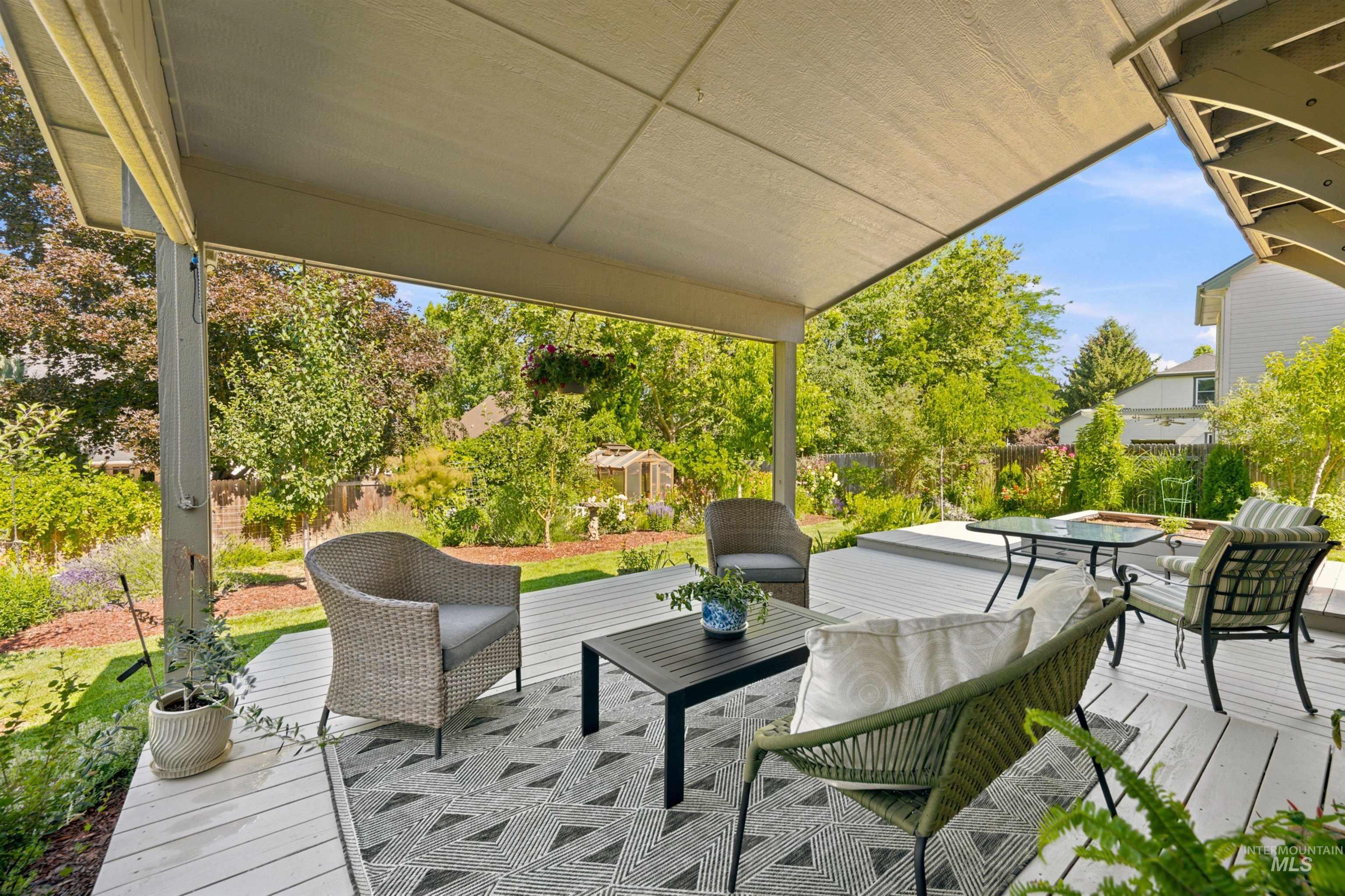 2468 E Heathfield Court Property Photo 6