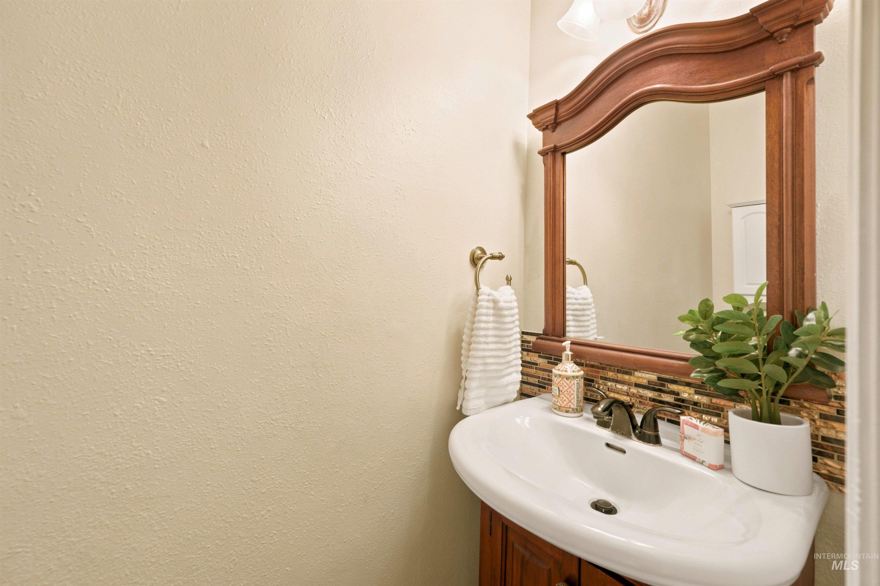 2468 E Heathfield Court Property Photo 19