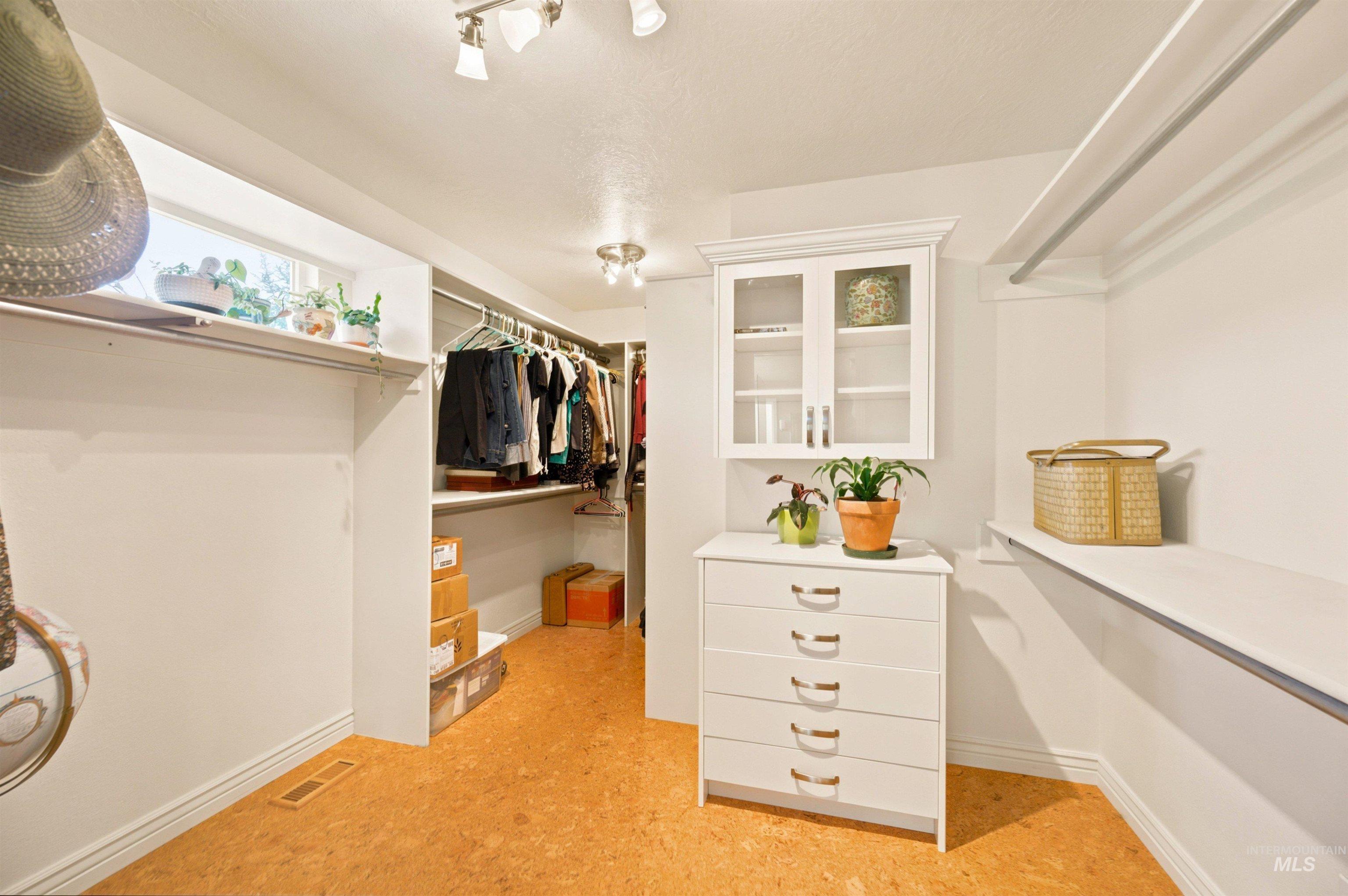2468 E Heathfield Court Property Photo 28