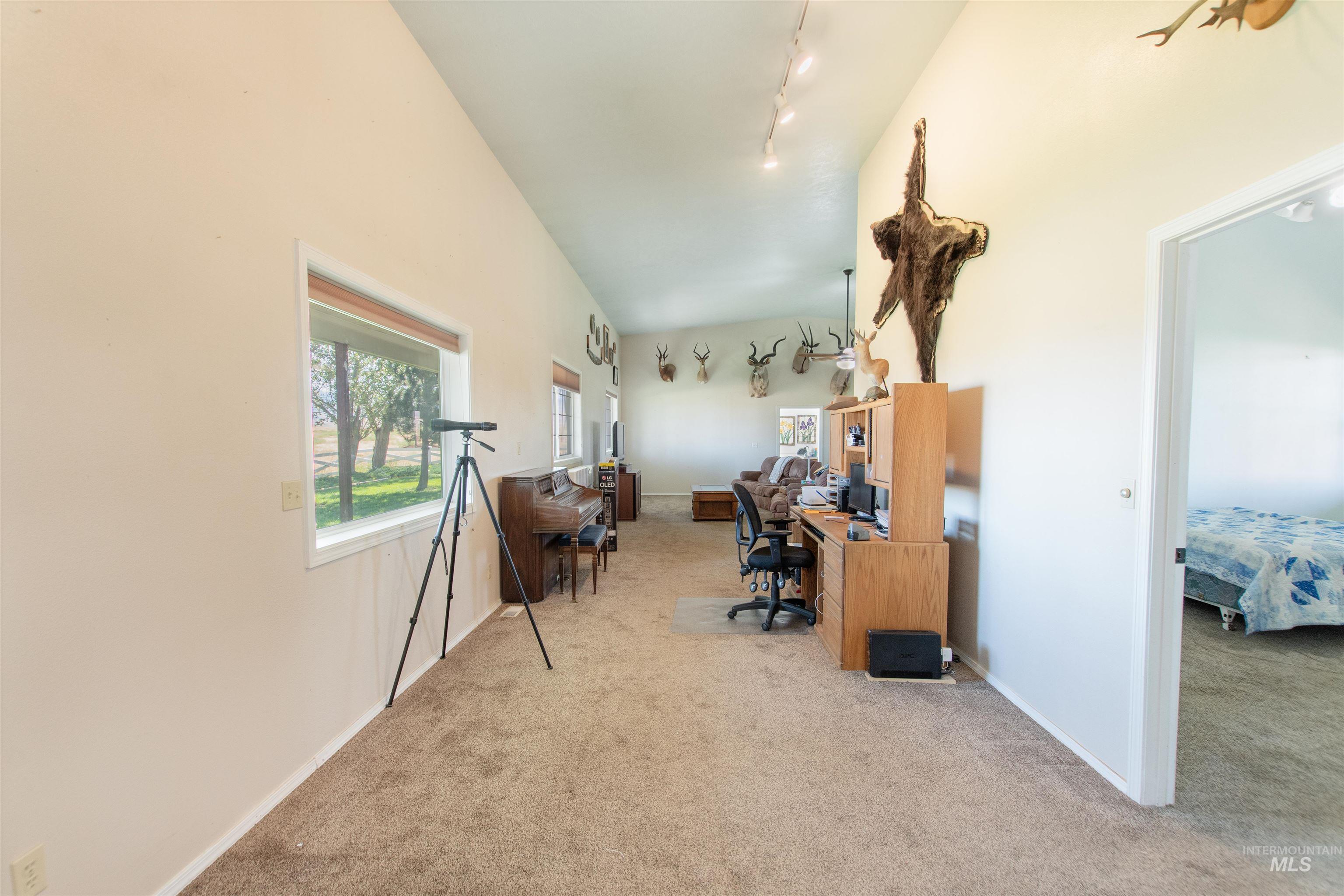 2270 Kilborn Lane Property Photo 10