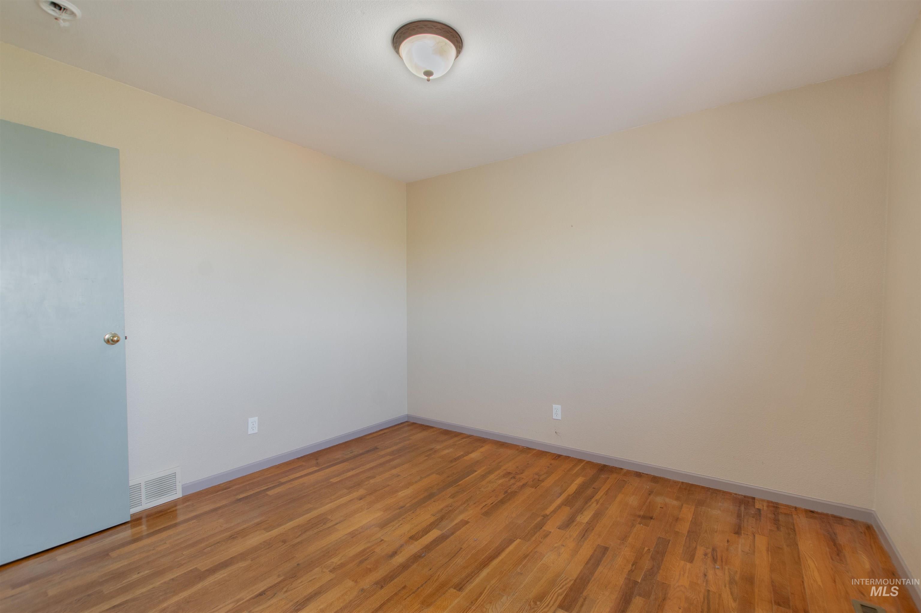 2270 Kilborn Lane Property Photo 28