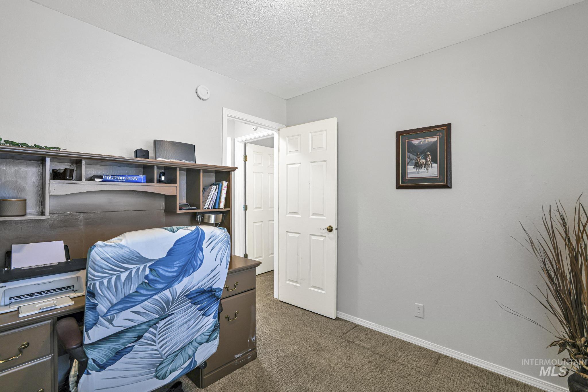 426 Bitterbrush Dr Property Photo 16