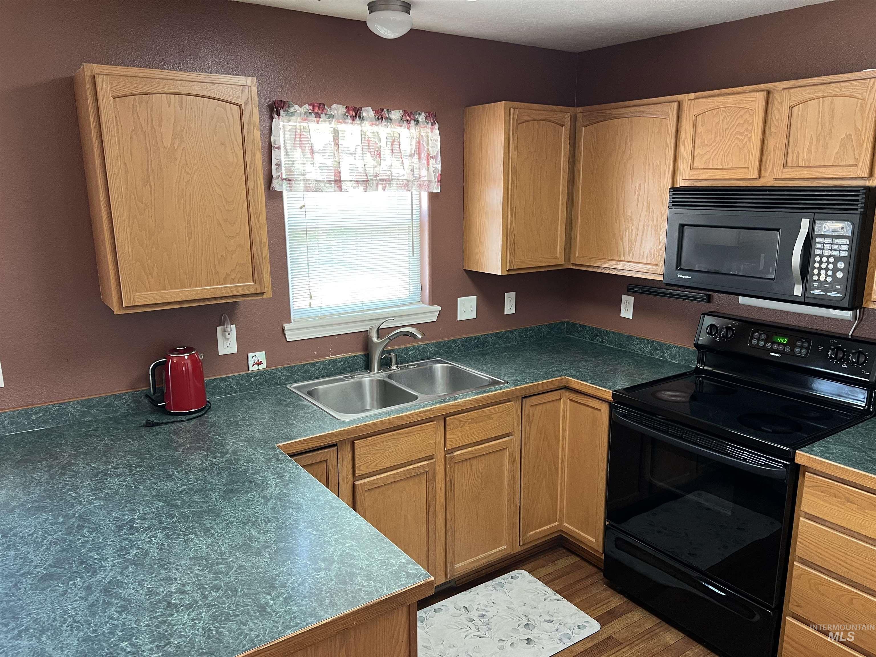 1463 Wrangler Property Photo 7