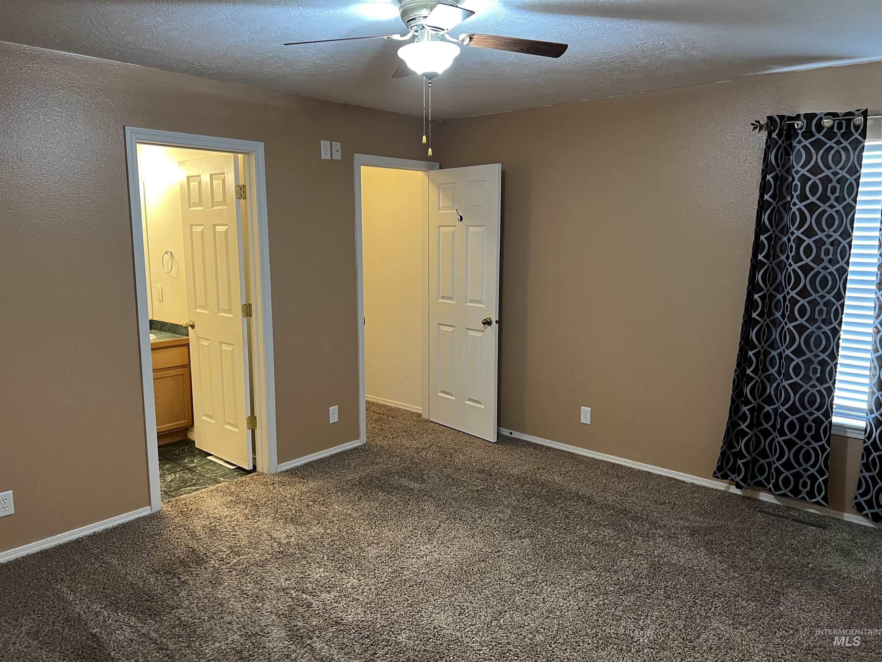 1463 Wrangler Property Photo 8