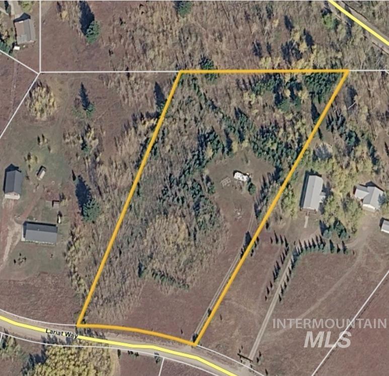 4148 Lariat Way Property Photo 2