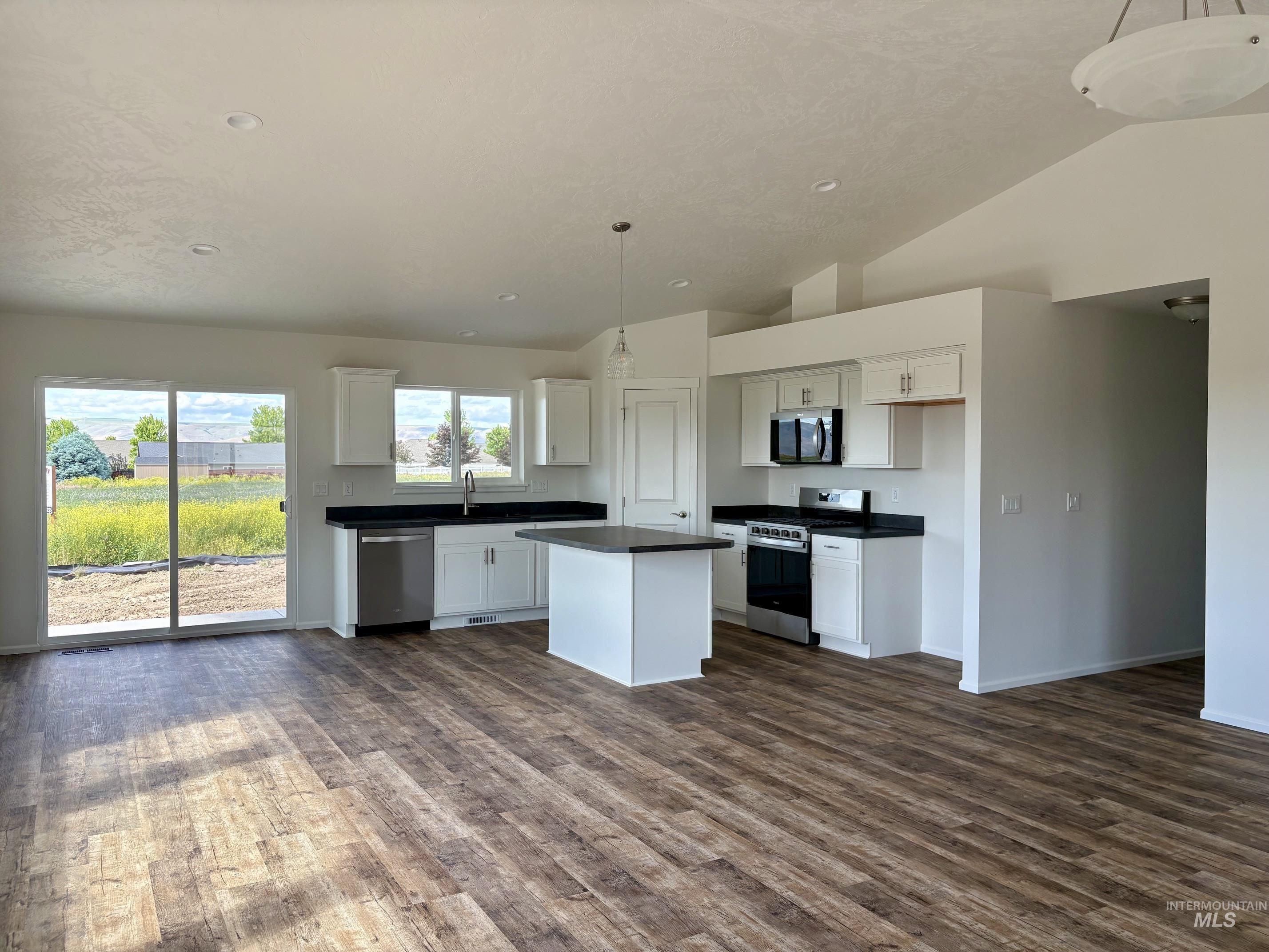 1734 Painted Rock Ct. Property Photo 3