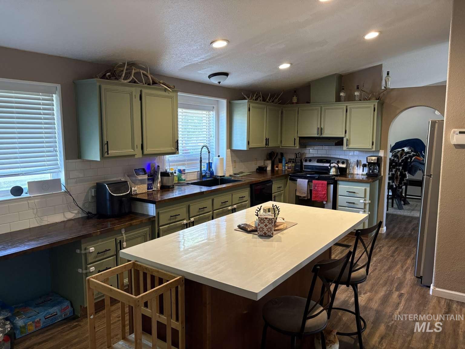 12657 Indio Ave Property Photo 6