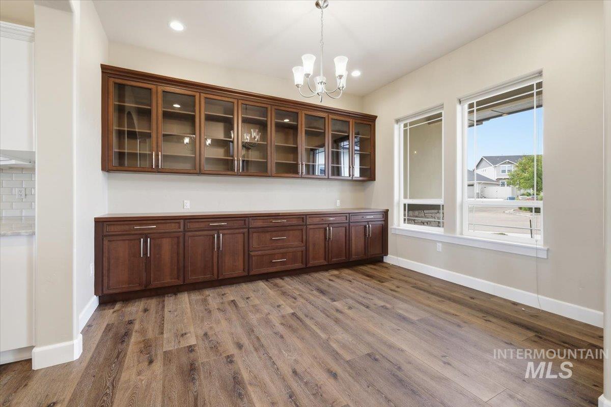 11274 W Royal Ridge Ct Property Photo 7