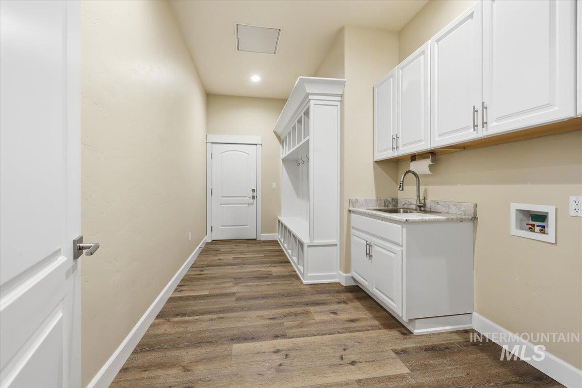 11274 W Royal Ridge Ct Property Photo 26