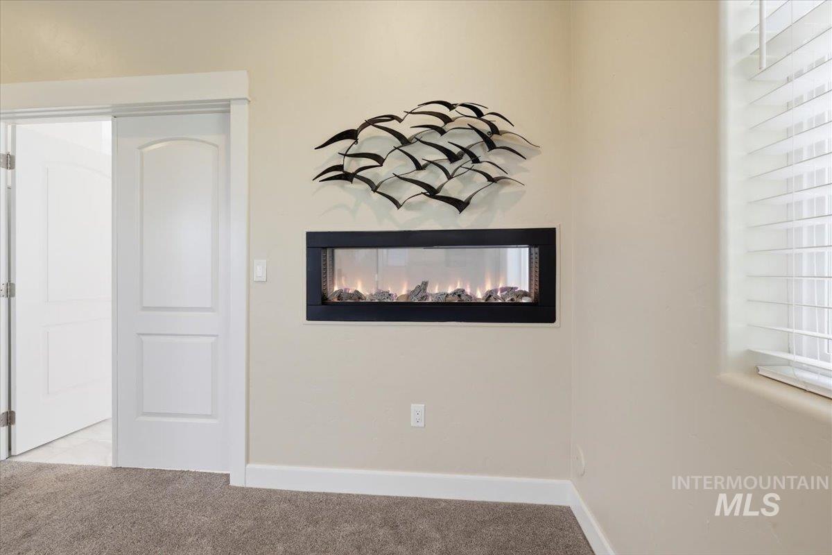 11274 W Royal Ridge Ct Property Photo 38