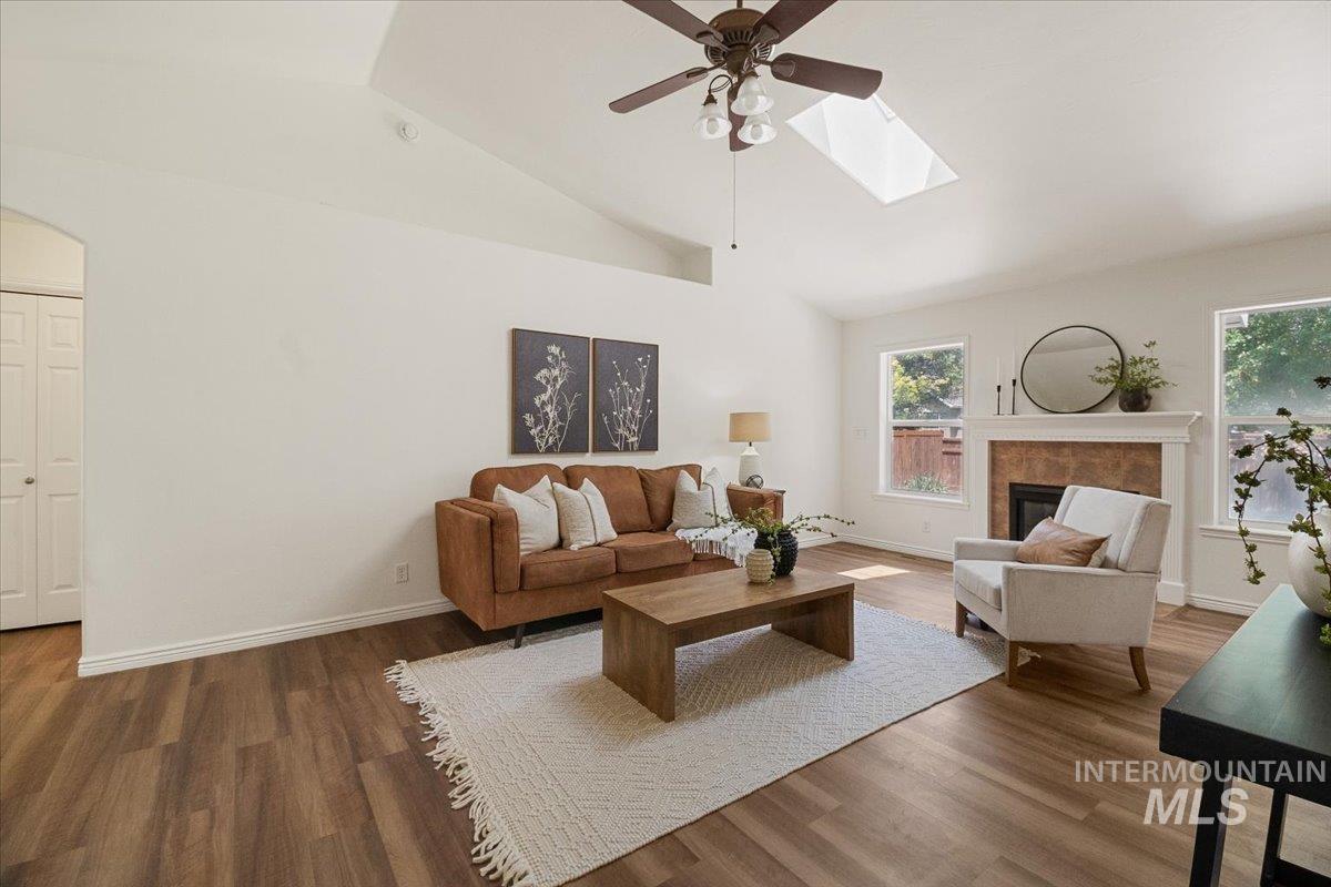 2032 Talus Loop Property Photo 12