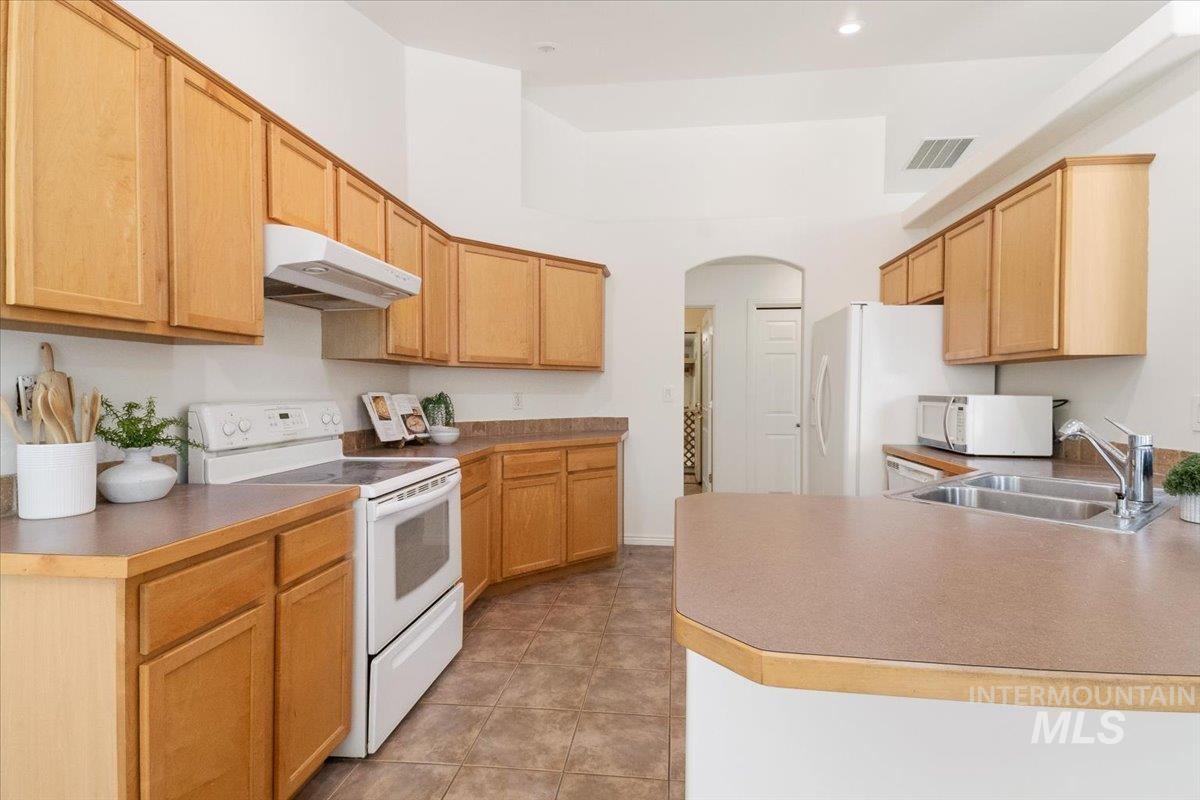 2032 Talus Loop Property Photo 15