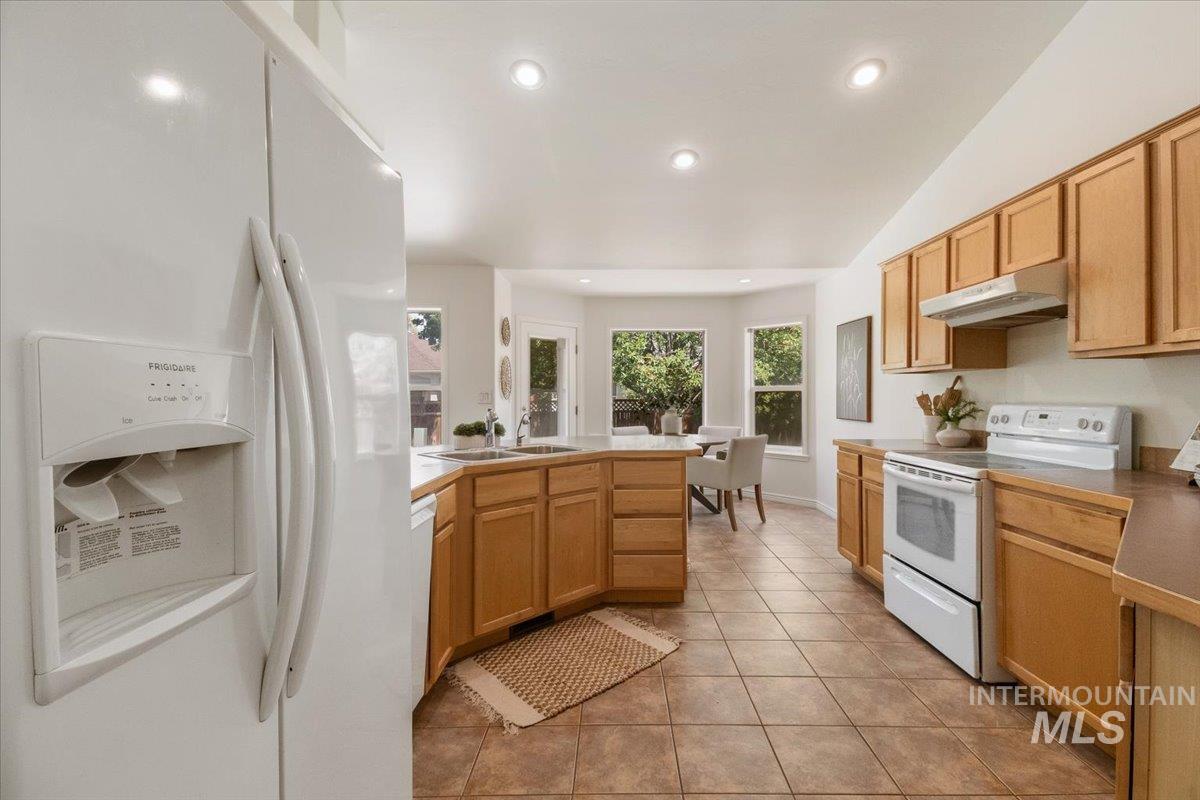 2032 Talus Loop Property Photo 19