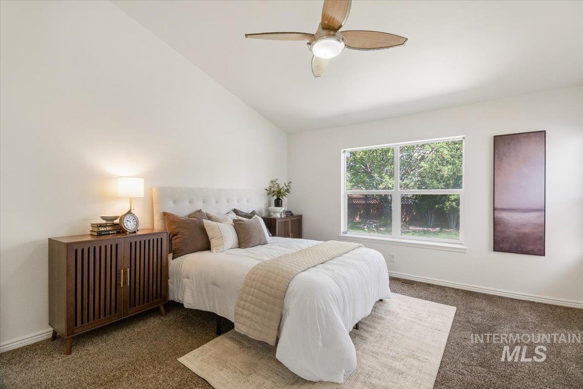 2032 Talus Loop Property Photo 30