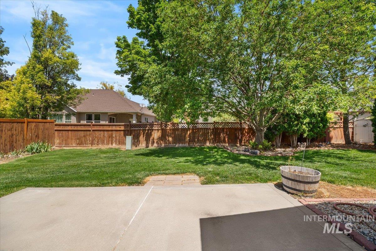 2032 Talus Loop Property Photo 40