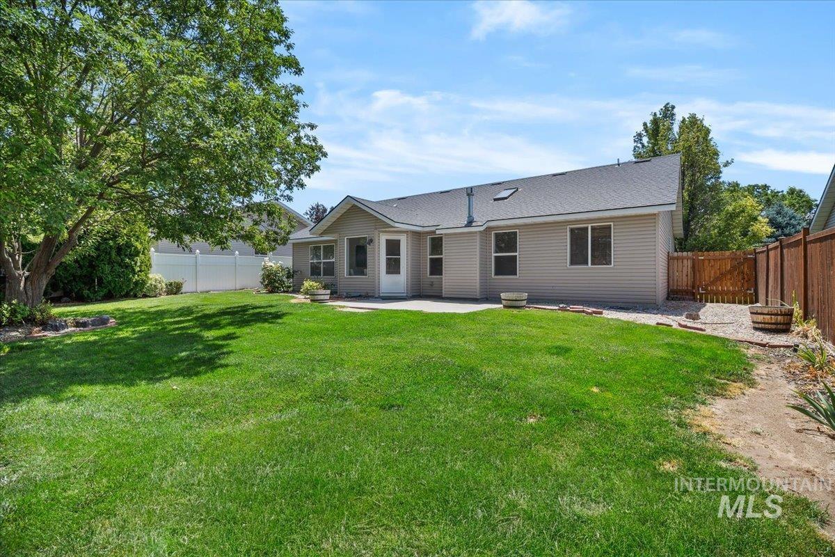 2032 Talus Loop Property Photo 41