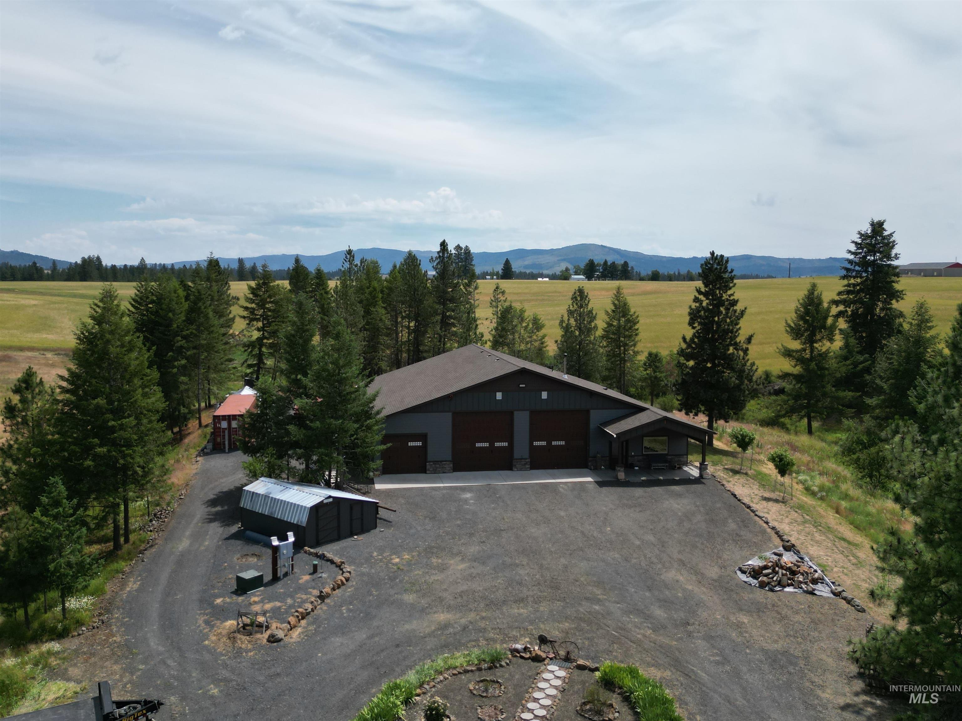 1044 Clemenhagen Rd Property Photo 1