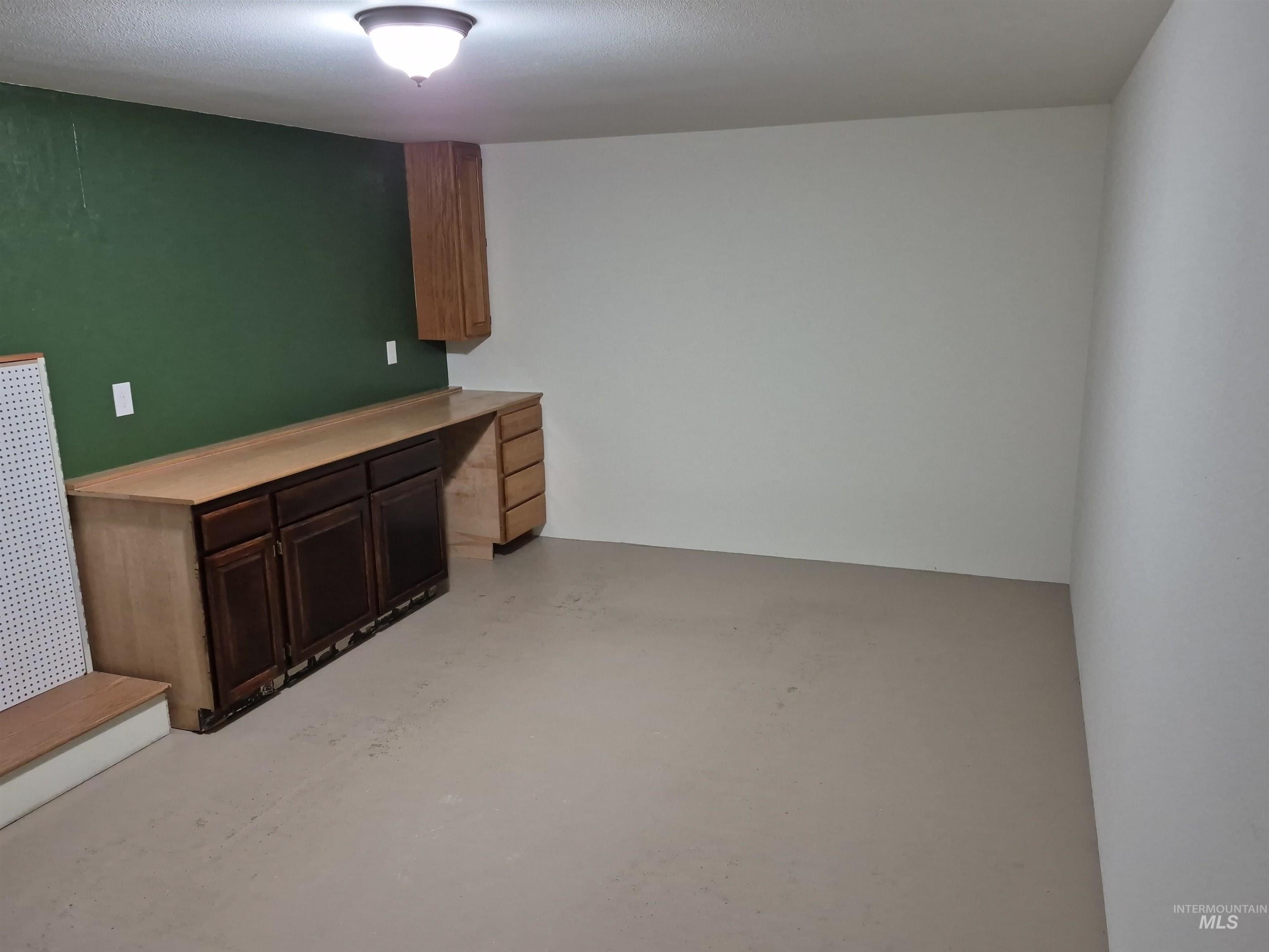 1044 Clemenhagen Rd Property Photo 15