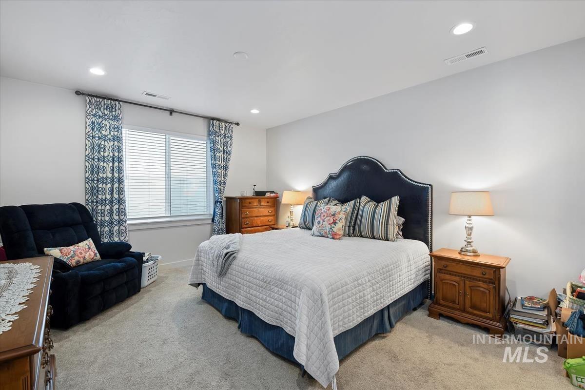 18566 White Rose Pl Property Photo 16