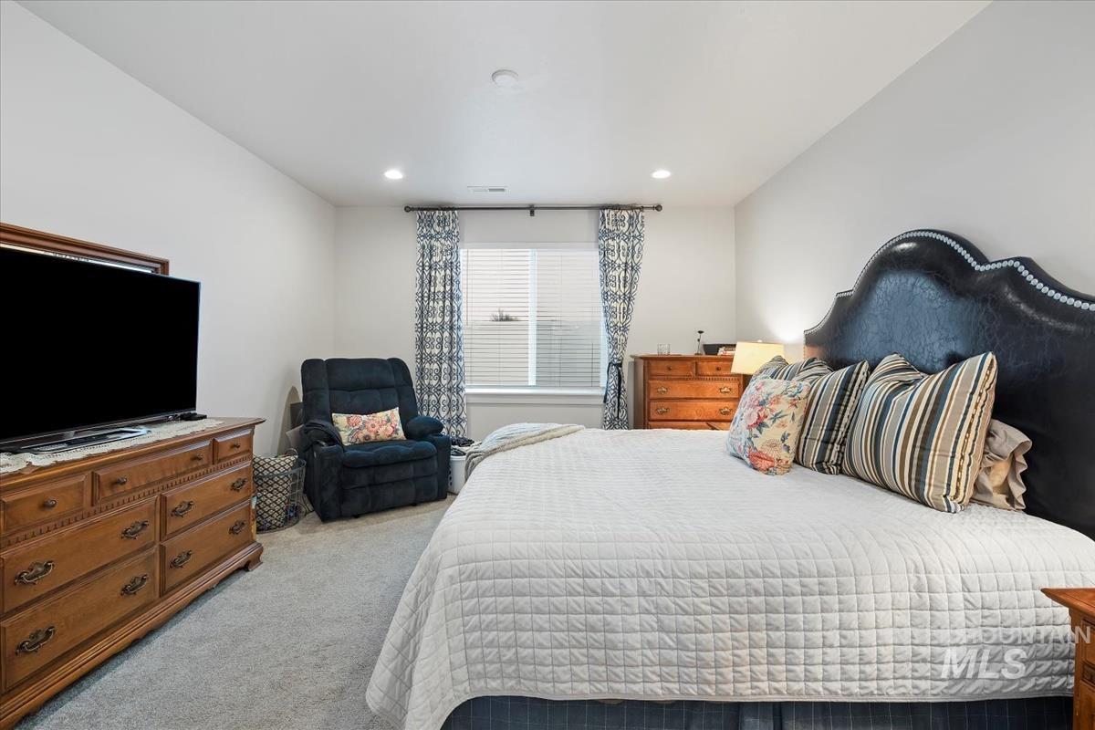 18566 White Rose Pl Property Photo 17