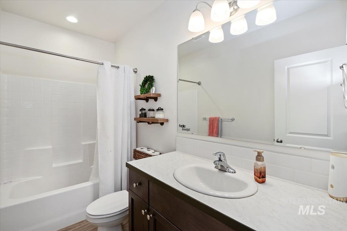 18566 White Rose Pl Property Photo 24