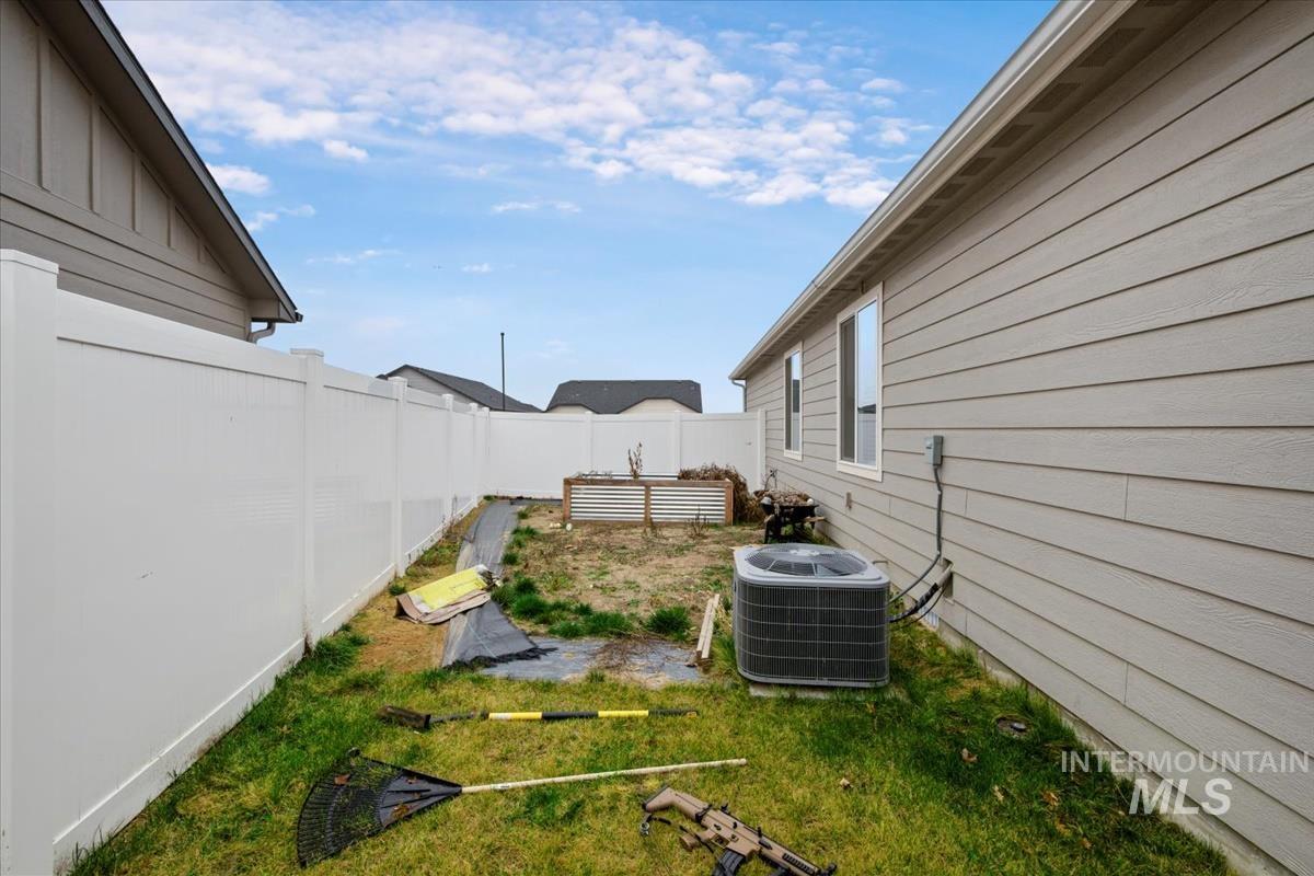 18566 White Rose Pl Property Photo 32