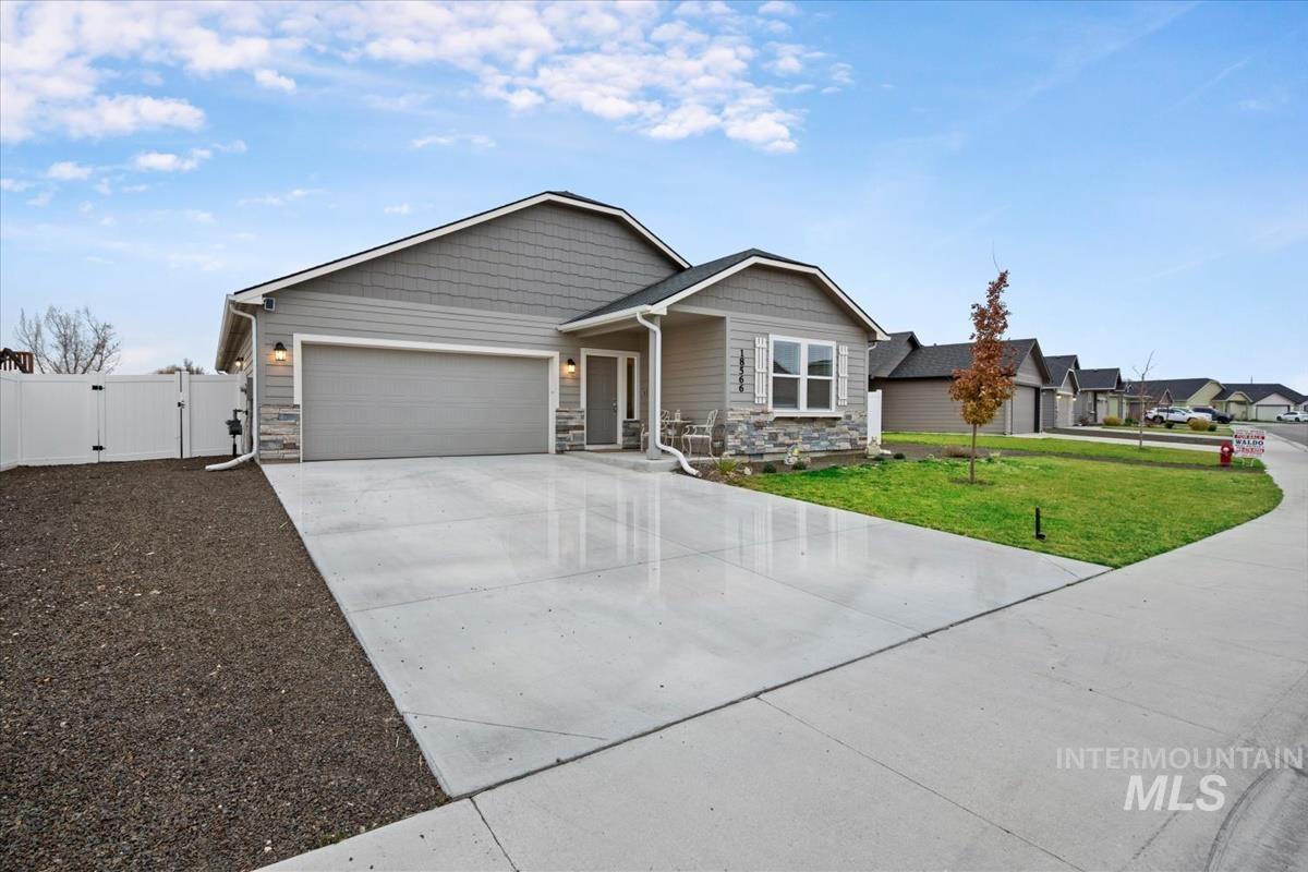 18566 White Rose Pl Property Photo 34