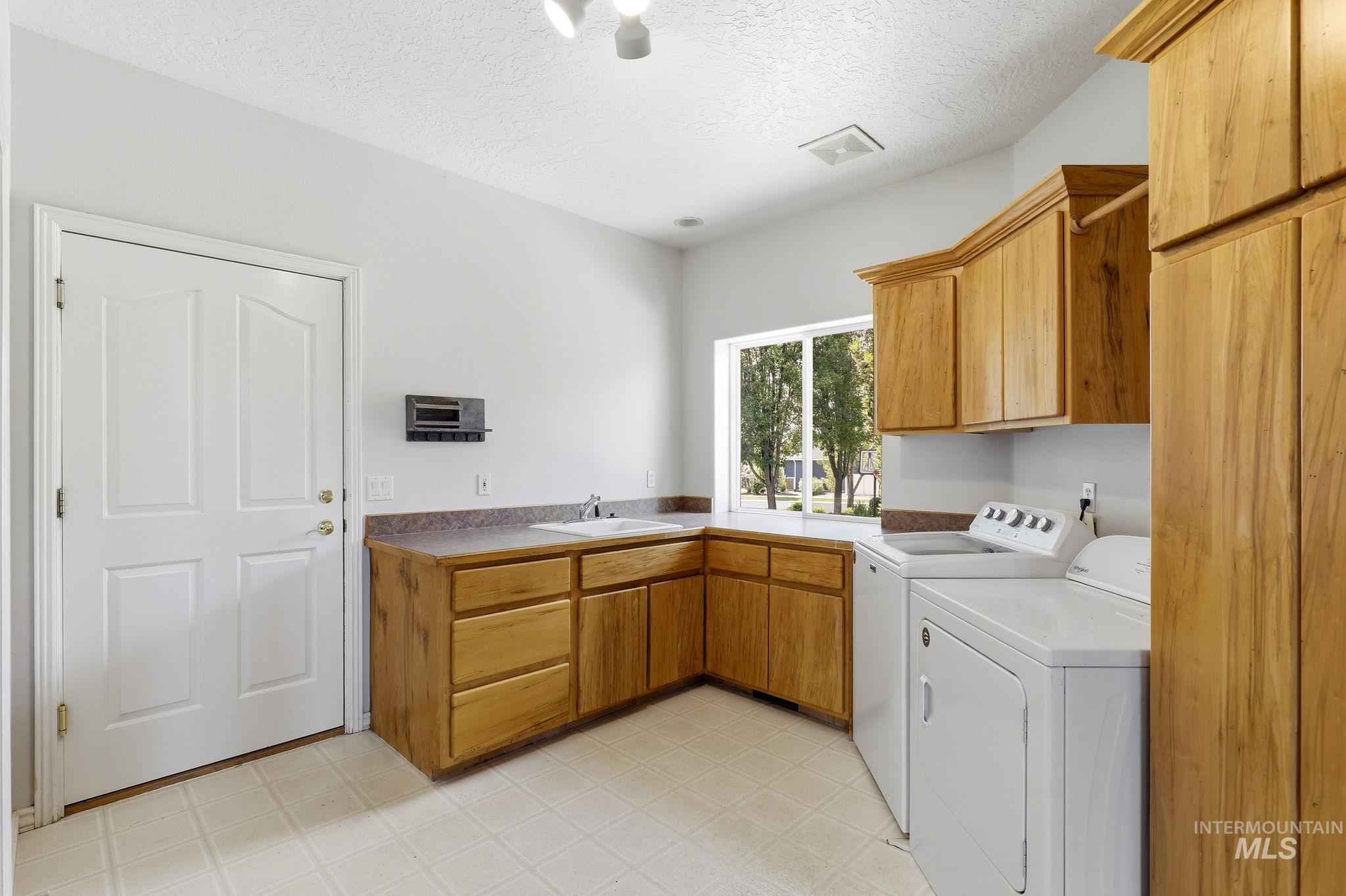 11601 W Campanula Dr Property Photo 17